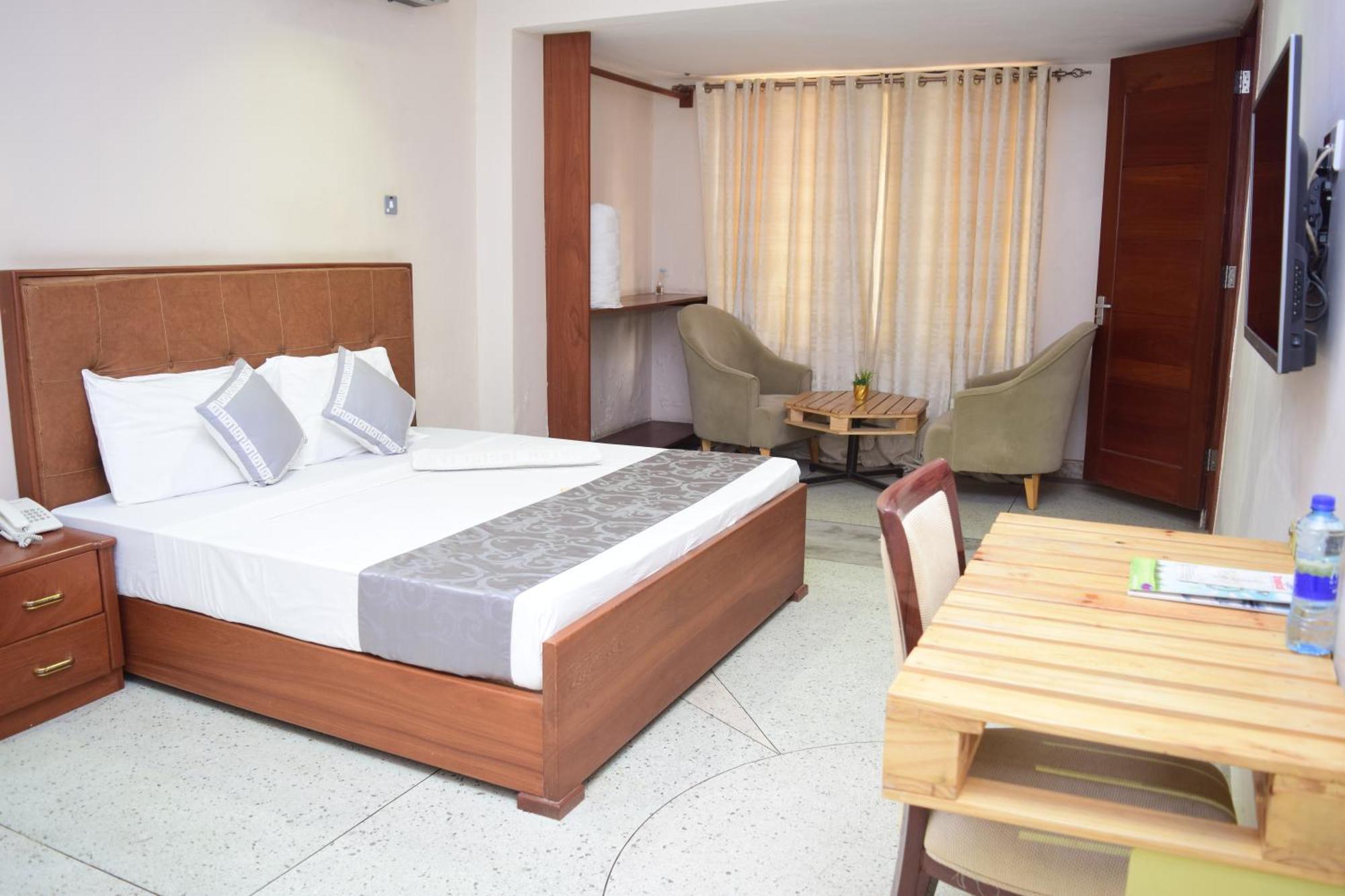 Ostello K27 Premier Backpackers Dar es Salaam Esterno foto