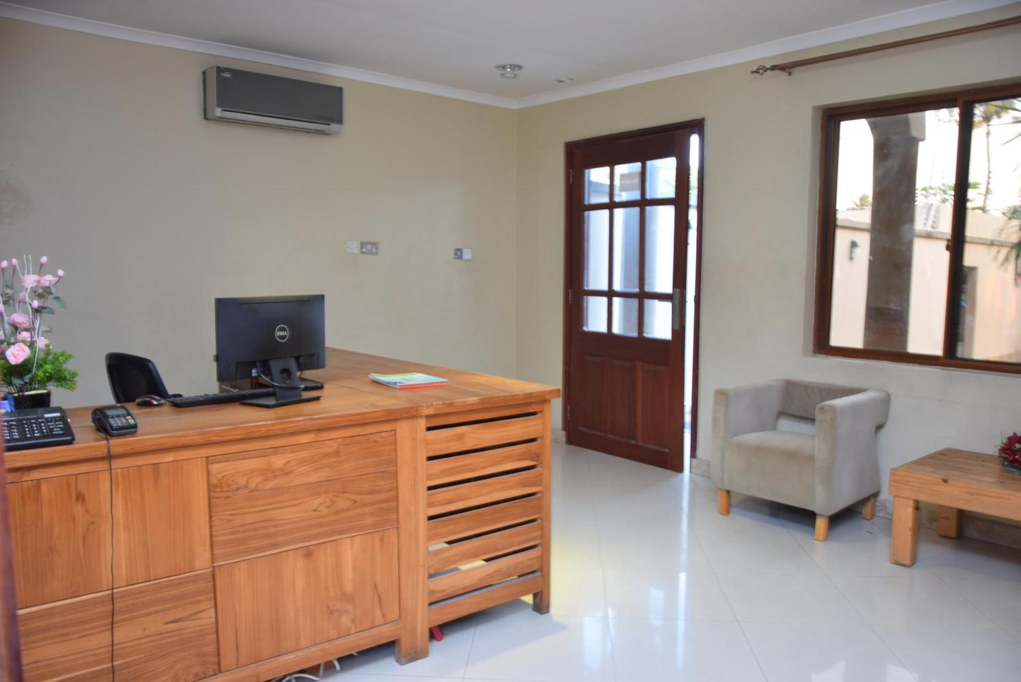 Ostello K27 Premier Backpackers Dar es Salaam Esterno foto