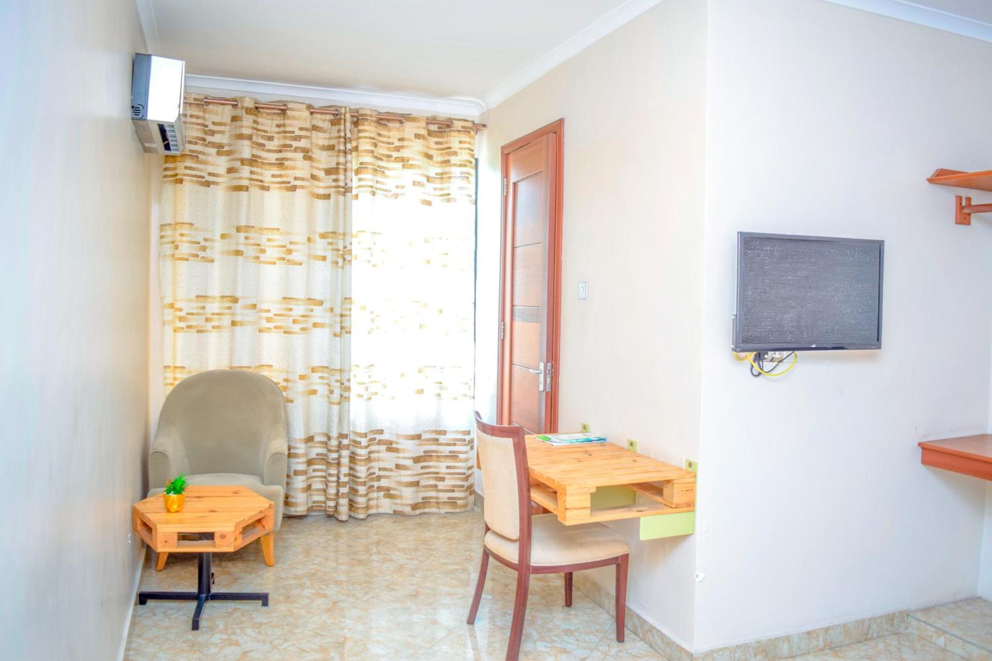 Ostello K27 Premier Backpackers Dar es Salaam Esterno foto