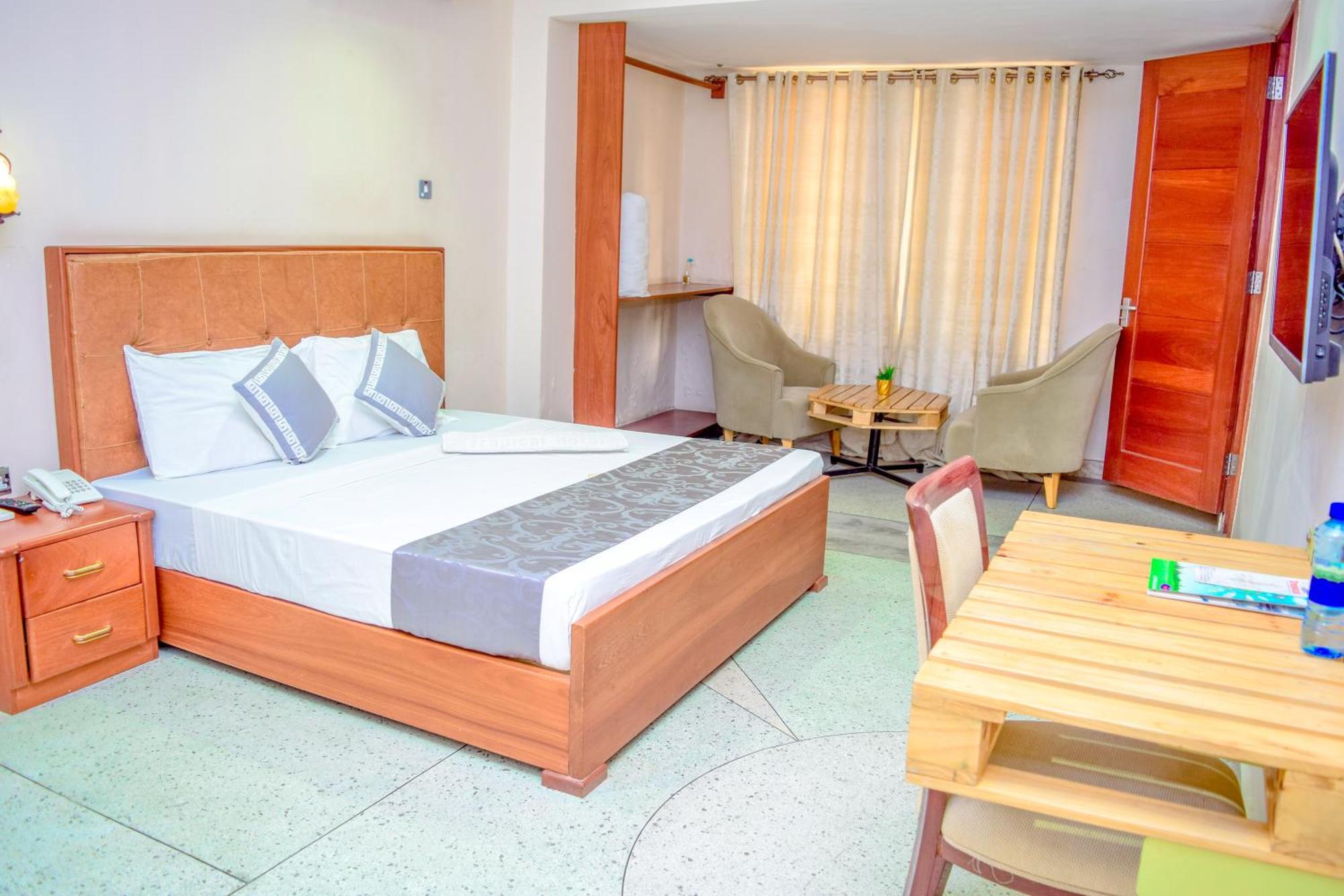 Ostello K27 Premier Backpackers Dar es Salaam Esterno foto